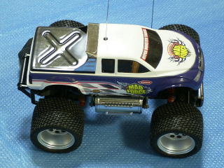 �����X�^�[�ƃi�C�g���C�_�[